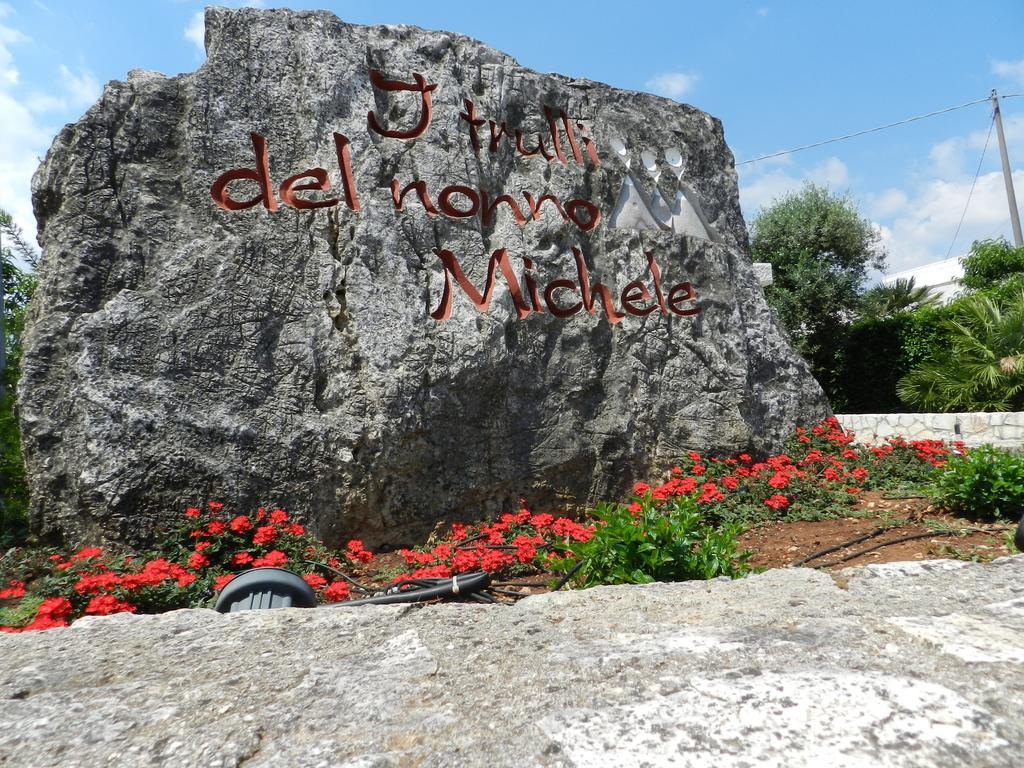 I Trulli Del Nonno Michele Guest House Алберобело Екстериор снимка