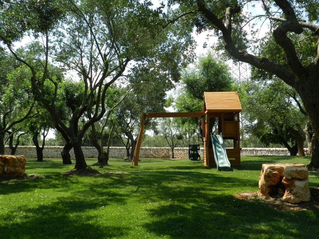 I Trulli Del Nonno Michele Guest House Алберобело Екстериор снимка