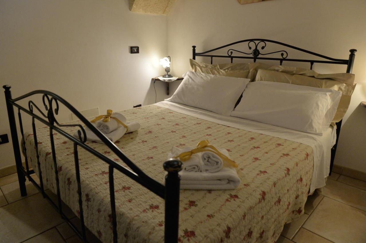I Trulli Del Nonno Michele Guest House Алберобело Екстериор снимка